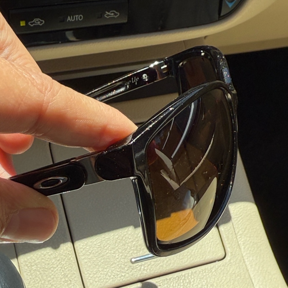 Original Oakley Brown Sporty woman Sunglasses